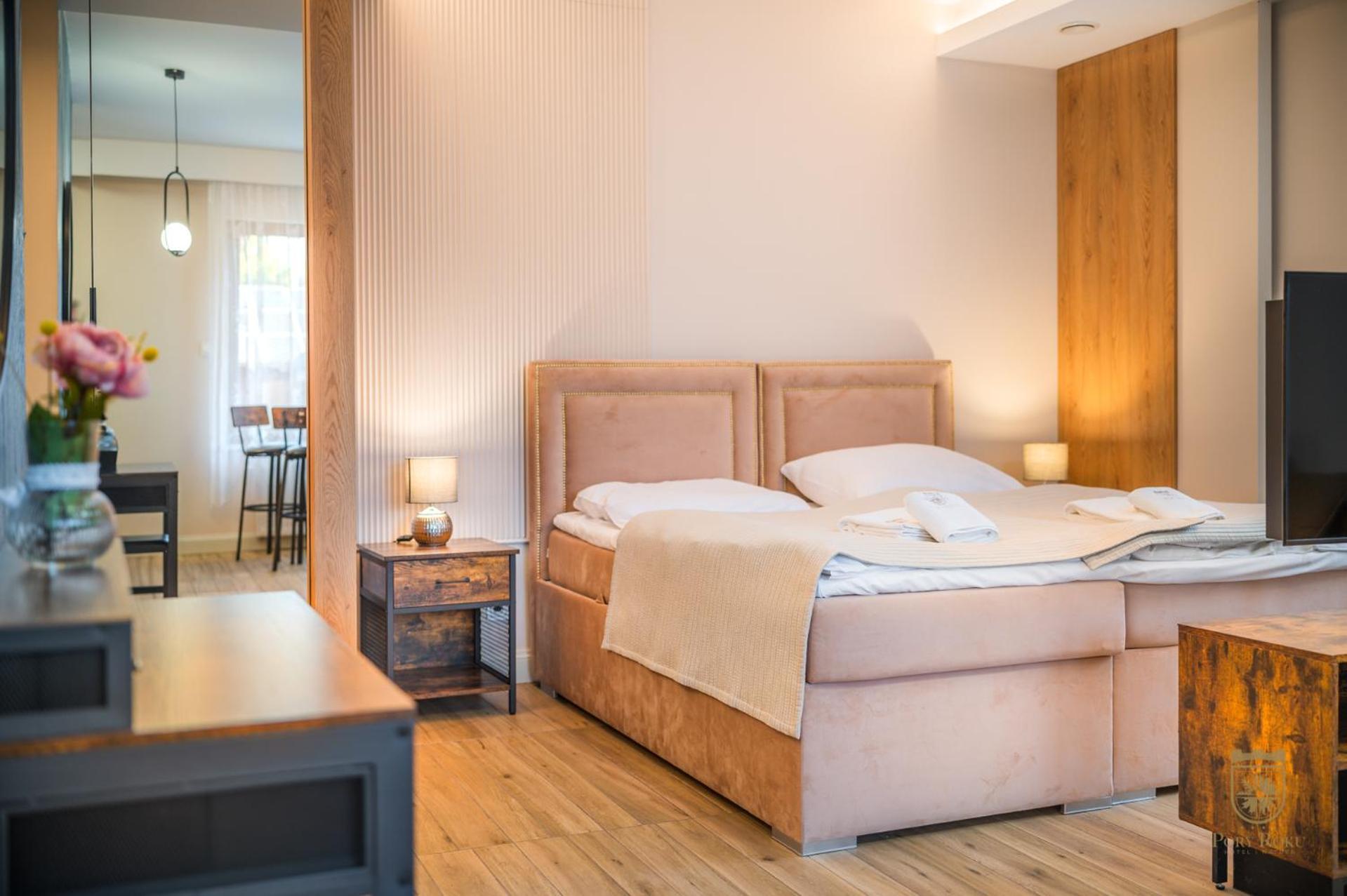 Hotel Pory Roku Czysteblota Eksteriør billede